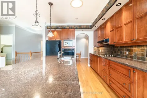 12 Maple Stand Way Ottawa ON K2G 6P4