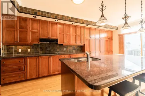 12 Maple Stand Way Ottawa ON K2G 6P4
