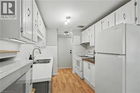 4 Avalon Place Kitchener ON N2M 4N6