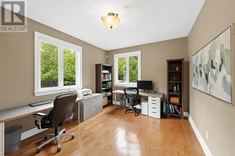 231 Ironstone Court Ottawa ON K2S 0L4