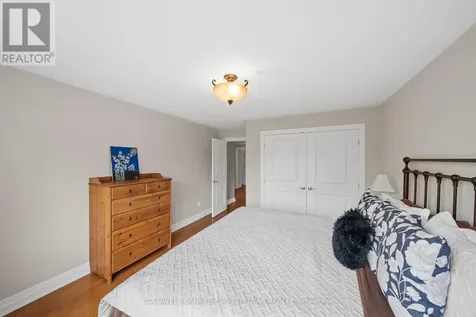 231 Ironstone Court Ottawa ON K2S 0L4
