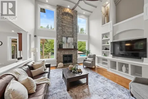 231 Ironstone Court Ottawa ON K2S 0L4