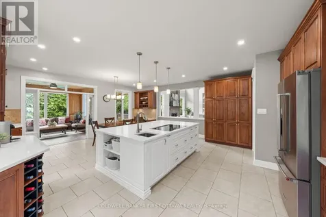 231 Ironstone Court Ottawa ON K2S 0L4