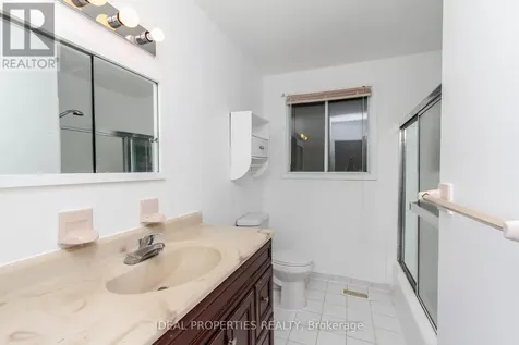 2699 Stone Crescent Ottawa ON K2H 6Y9