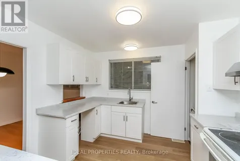 2699 Stone Crescent Ottawa ON K2H 6Y9