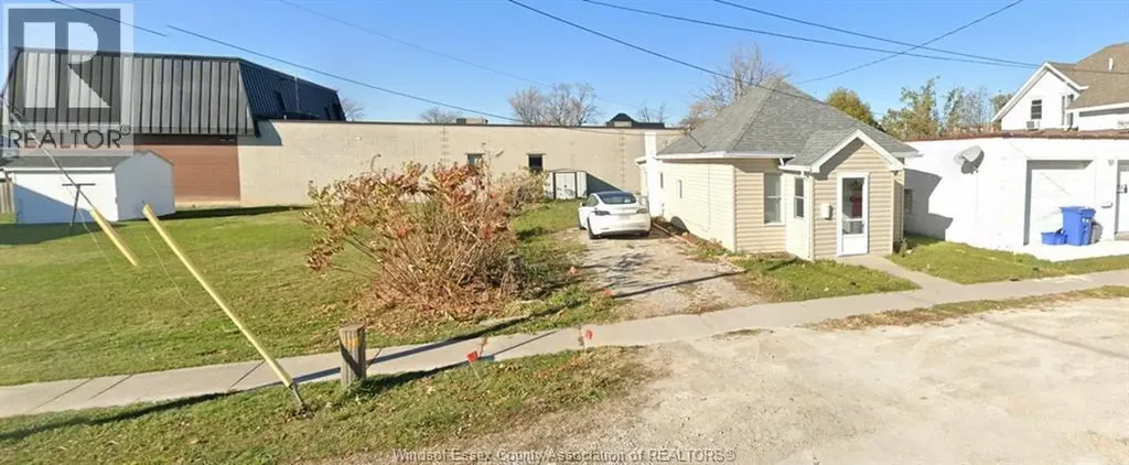 9 Medora Avenue West Essex ON N8M 2H7