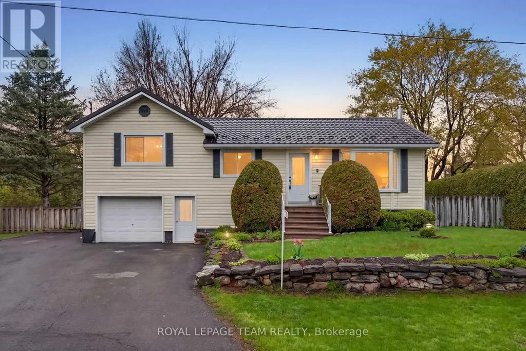1509 Mayrene Crescent Ottawa ON K4P 1B2