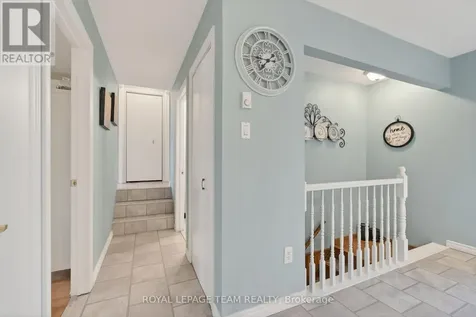 1509 Mayrene Crescent Ottawa ON K4P 1B2