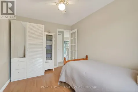 1509 Mayrene Crescent Ottawa ON K4P 1B2