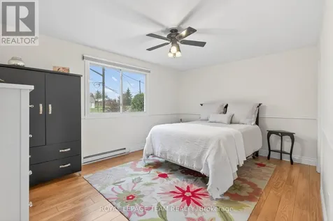 1509 Mayrene Crescent Ottawa ON K4P 1B2
