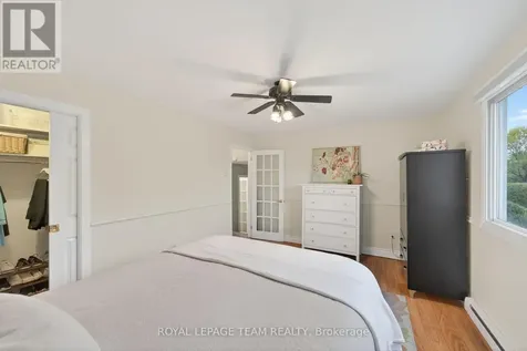 1509 Mayrene Crescent Ottawa ON K4P 1B2