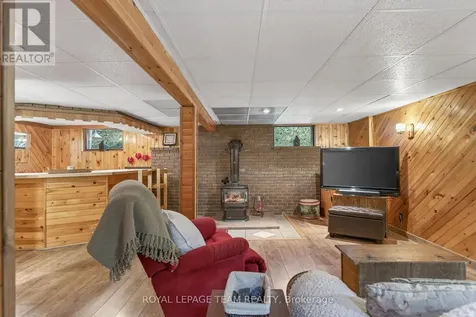 1509 Mayrene Crescent Ottawa ON K4P 1B2
