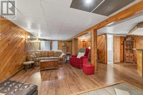 1509 Mayrene Crescent Ottawa ON K4P 1B2