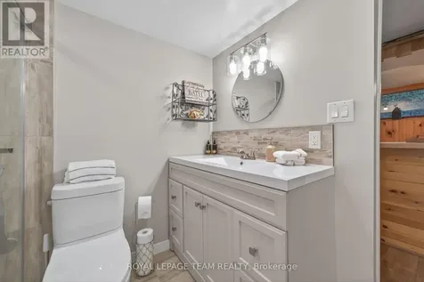 1509 Mayrene Crescent Ottawa ON K4P 1B2