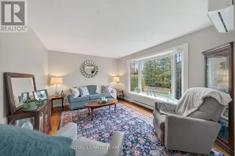 1509 Mayrene Crescent Ottawa ON K4P 1B2