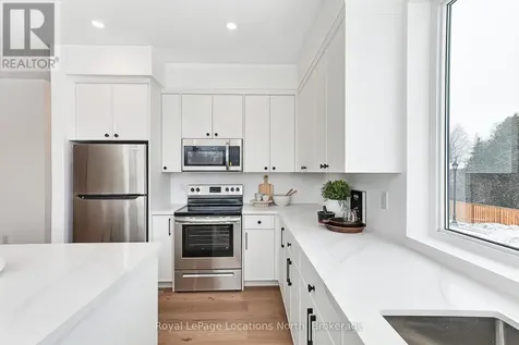 25 Lansdowne Street South Blue Mountains ON N0H 2P0