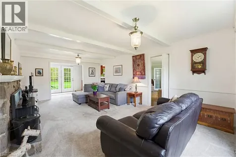 10 Huisman Lane Hamilton ON L8N 2Z7