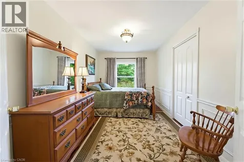 10 Huisman Lane Hamilton ON L8N 2Z7