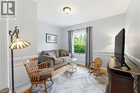 10 Huisman Lane Hamilton ON L8N 2Z7