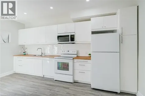 131 Park Row North Hamilton ON L8H 4E7