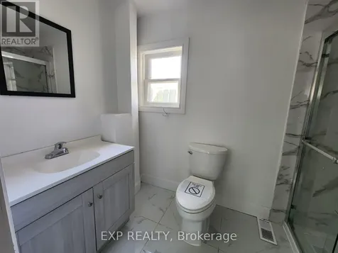 32 Niagara Street Brantford ON N3R 4E2