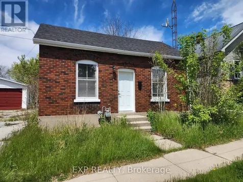 32 Niagara Street Brantford ON N3R 4E2