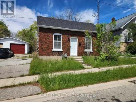32 Niagara Street Brantford ON N3R 4E2