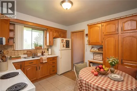 1515 Burloak Drive Oakville ON L6M 4J7