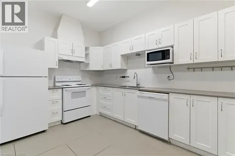 58 Beverly Street Cambridge ON N1R 3Z7