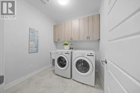 845 Pearly Everlasting Crescent Ottawa ON K0A 2Z0