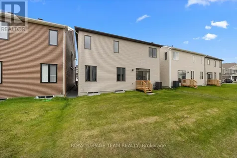 845 Pearly Everlasting Crescent Ottawa ON K0A 2Z0