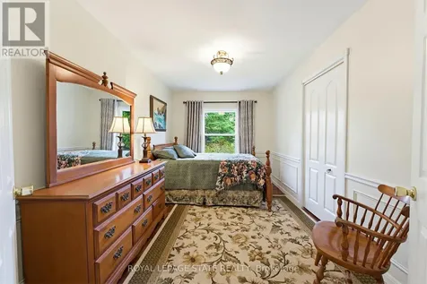 10 Huisman Lane Hamilton ON L8N 2Z7