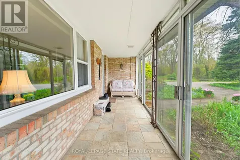 10 Huisman Lane Hamilton ON L8N 2Z7