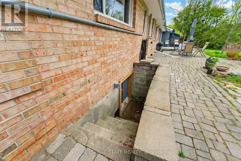 10 Huisman Lane Hamilton ON L8N 2Z7