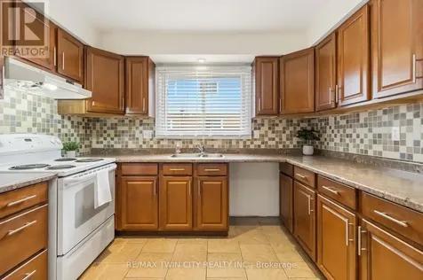 51 Metcalfe Crescent Brantford ON N3R 2L7