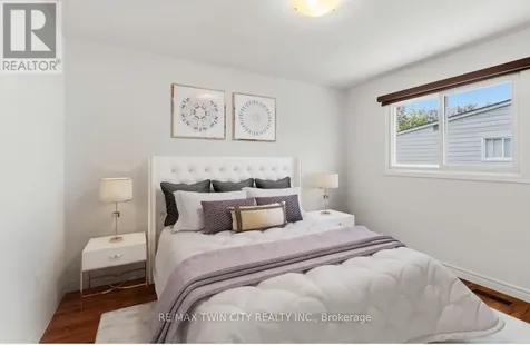 51 Metcalfe Crescent Brantford ON N3R 2L7