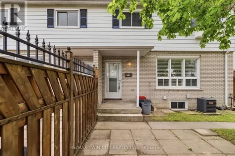 51 Metcalfe Crescent Brantford ON N3R 2L7