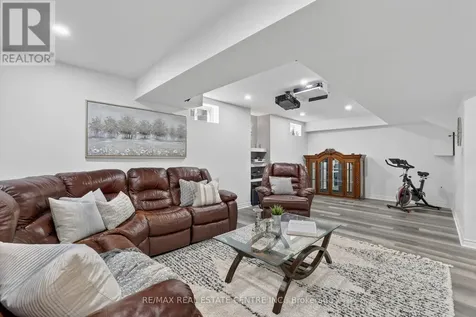 27 Drew Brown Boulevard Orangeville ON L9W 6Z4