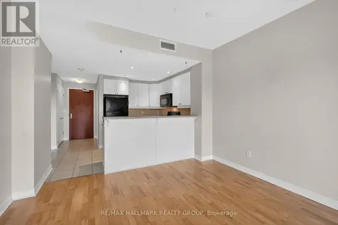 1005 Beauparc Private Ottawa ON K1J 0A1