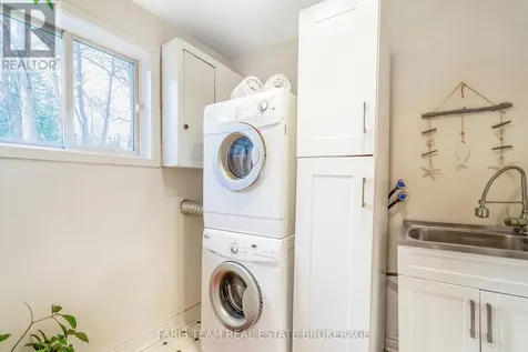 2720 Ireton Street Innisfil ON L9S 2J2