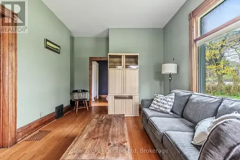 846 7th Avenue East Owen Sound ON N4K 2Y6