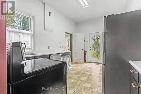 846 7th Avenue East Owen Sound ON N4K 2Y6
