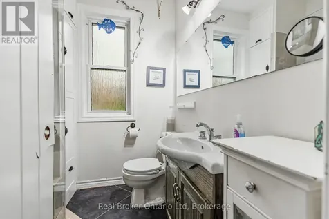 846 7th Avenue East Owen Sound ON N4K 2Y6