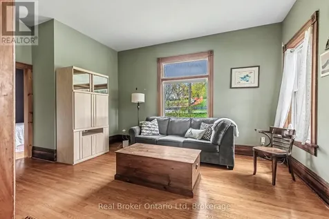 846 7th Avenue East Owen Sound ON N4K 2Y6