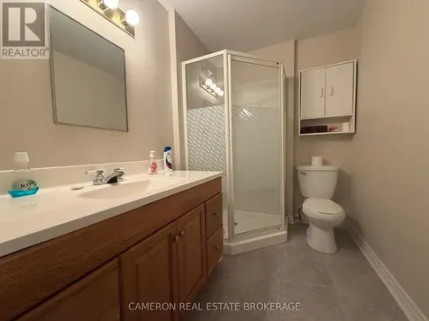1813 Elgin Street Cornwall ON K6J 5C2