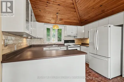 4664 Northwoods Drive Ottawa ON K0A 3M0