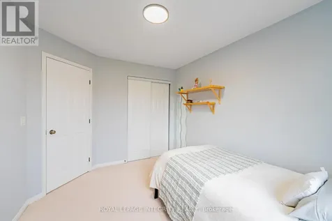 319 Glenbrae Avenue Ottawa ON K2W 0B9