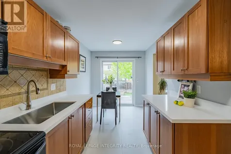 319 Glenbrae Avenue Ottawa ON K2W 0B9