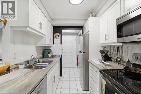 482 James Street North Hamilton ON L8L 1J1