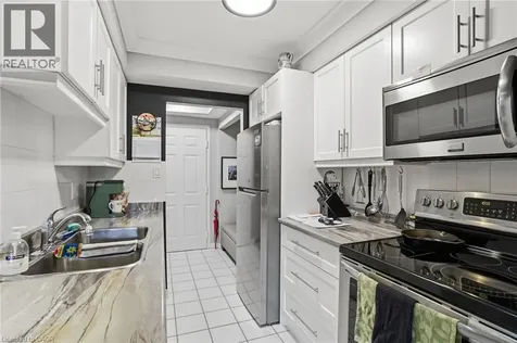 482 James Street North Hamilton ON L8L 1J1
